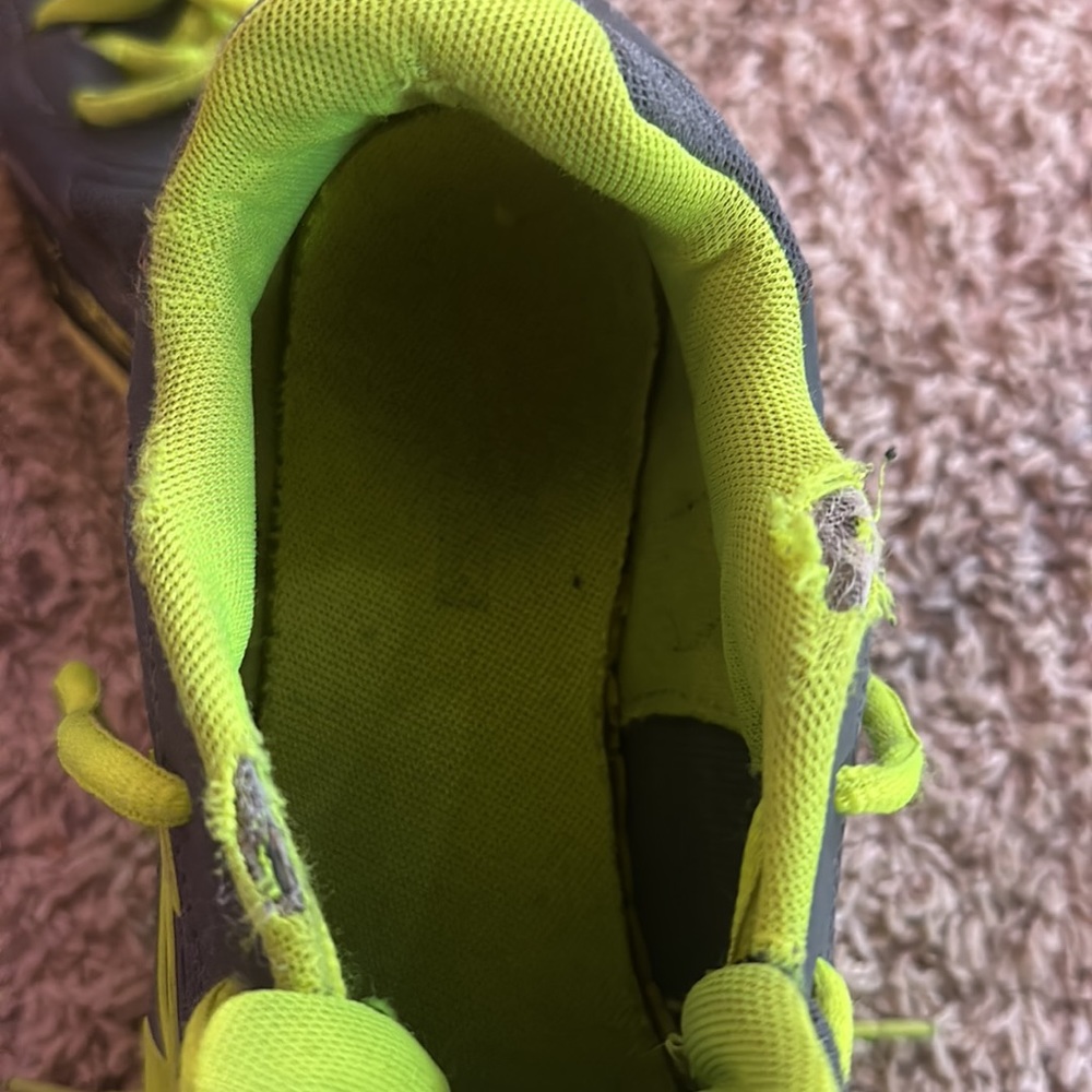 Under Armour Men's Micro G Engage Big Logo Shoe - Picture 5 of 14